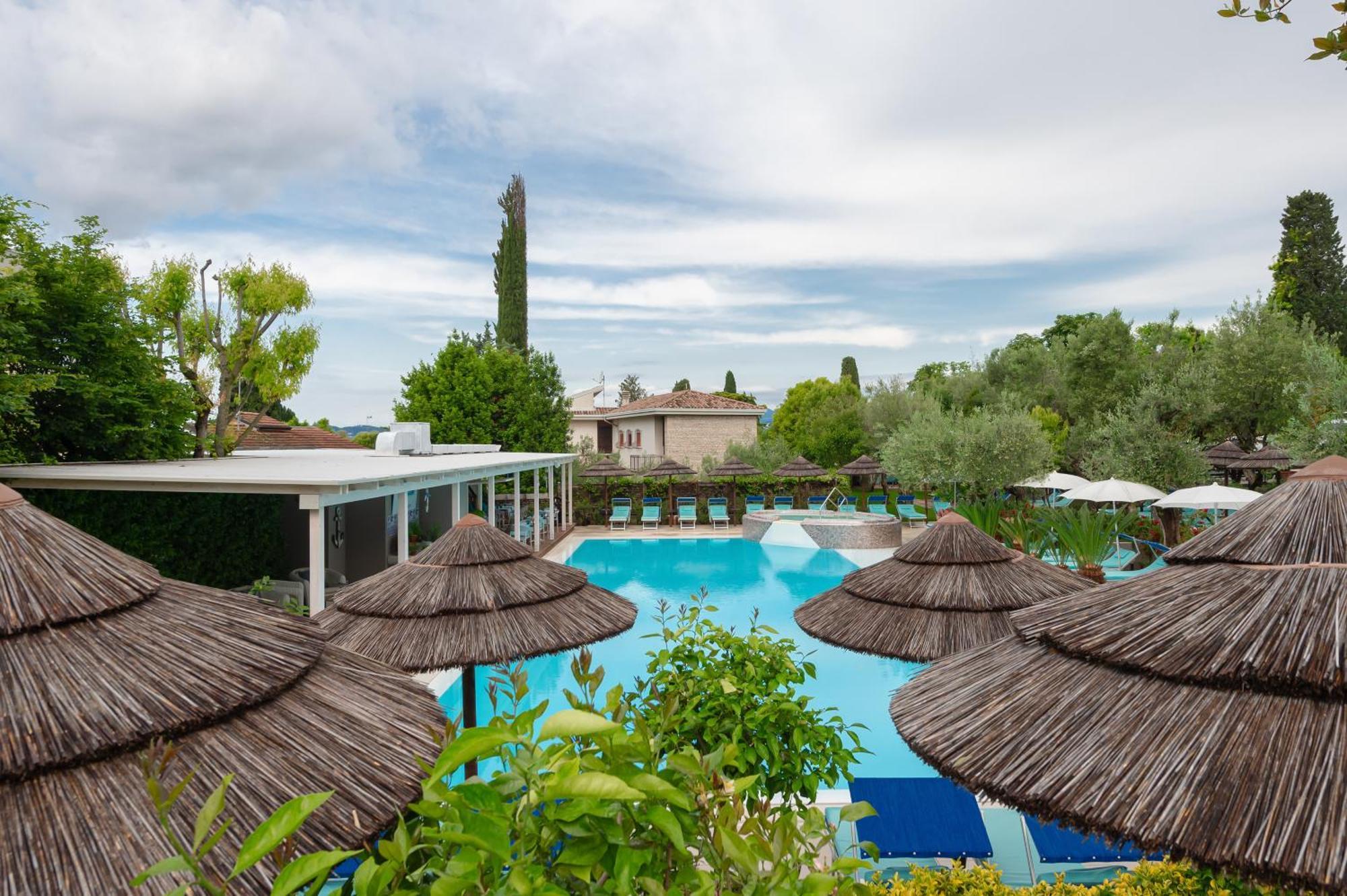 Olivi Hotel & Natural Spa Σιρμιόνε Εξωτερικό φωτογραφία
